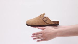 Comwarm Fur Lined Clogs For Women Men Winter Fuzzy Cork Slippers Fur Cork Mules Short Plush House Cork Shoes Winter zuecos mujer2026