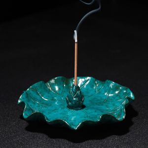 LOUISIS Zen Chinese Style Lotus Incense Burner Sleep Aid Ceramics Lotus Censer Holder Great Gift Item Desk Decor Lotus Tabletop Incense Base For Household Aroma