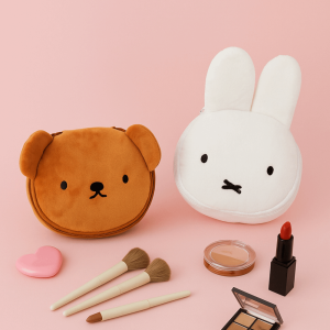 GUAIP Rabbit Cute Plush Makeup Bag Multifunctional Bear Skincare Storage Bag Makeup Pocket Toiletry Organizer Cartoon Cosmetic Bag Travel