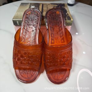 Free Shipping Vietnamese Traditional Summer Sandals 80S Style Durable Non-Slip Suitable For Showering With Soft Soles And Odor-Resistant Designed For Men To Wear In The Bathroom