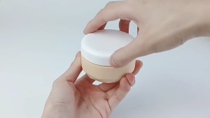 Portable 30ml Silicone Travel Containers for Toiletries Small Cream Containers Leak Proof Jars for Creams and Liquids