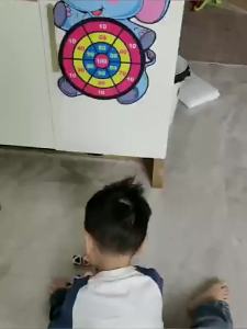 Childrens dart tray sticky ball toys throwing equipment sticky ball sticky target ball indoor puzzle parent-child interaction