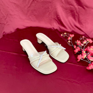 Brevinni Lian Slip On Block Heels Sandal || Sepatu Tapak Tahu || Sandal Slip On Tapak Tahu Wanita || Sepatu Block Heels Wanita Slip On Tapak Empuk Anti Slip || Sepatu Heels Slip On Glossy