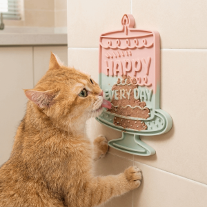 FANTAE Suction Cup Cake Shape Pet Slow Food Mat Silicone Anti-choking Anti-Choking Slow Feeder Pet Feeding Tableware Non-Slip Cat Lick Mat Pet Feeding