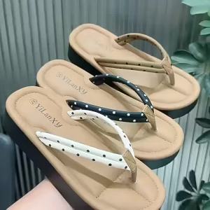Platform Thick-Soled Slippers 2026 Summer Soft-Soled Sandals Beach Flat Flip-Flops Outdoor Sandals Wholesale