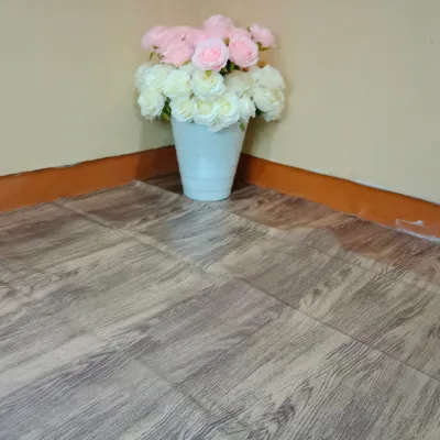 KARPET VINYL LANTAI / PERLAK LANTAI 1 ROLL MURAH15 METERA DAN 20 METER MOTIF BERAGAM UNTUK LANTAI