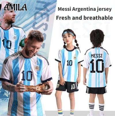AMILA เสื้อบอล Argentina Home No. 10 Messi เสื้อฟุตบอลทีมชาติเสื้อฟุตบอลเด็กพิมพ์ดิจิตอล เสื้อฟุตบอล