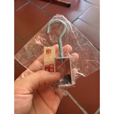 Móc Kẹp Treo Bàn Học Làm Việc – Set 4 Cái – Đa Năng Treo Balo Túi Xách Mũ Tai Nghe Chịu Lực Tốt