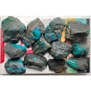 batu bacan doko campur palamea dominan hitam 1paket isi 10pcs-11pcs-12pcs kode 40