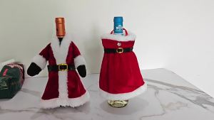 Christmas wine bottle cover knitted Santa Claus wine bottle cover red wine champagne cover decoration