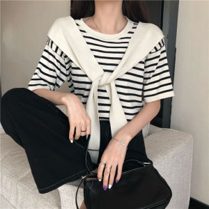 QJshop เสื้อแขนสั้นผู้หญิงลายทาง 🖤 มาแรงมาก ใส่วันสบายๆ 🌈 ราคาสบายกระเป๋า 💯 คุณภาพเลิศ 🔥