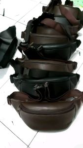 Tas Selempang Pria Kulit PU Premium | Waist Bag Pria Wanita Merek DM | Sling Bag Keren