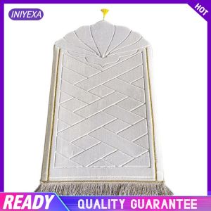 【In-demand】 Sajadah Prayer Mat Blanket for Ramadan Flannel Carpet Worship Kneel Embossing Floor Carpets Non slip Soft Portable Travel Prayer Rug for Wedding Hajj Home Birthday