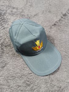 Topi abu SMA cewe cowo