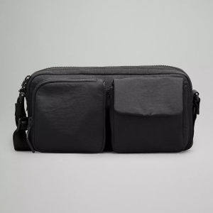 กระเป๋าสะพายชาย จุของได้เยอะ มีซิป มีหลายสีให้เลือก สไตล์เกาหลี แฟชั่นมา กระเป๋าสะพายข้าง