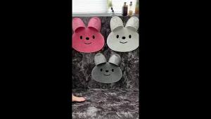 แผ่นขัดเท้าซิลิโคน แผ่นขัดเท้าในห้องอาบน้ำพร้อมถ้วยดูดกันลื่น แผ่นนวดหลัง แผ่นล้างตัวสำหรับผู้ชายและผู้หญิง ขนาด 17.7" x 17.7"