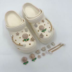 10ชิ้น Crocs Jibbitz เสน่ห์ดอกทานตะวันคริสตัลหัวเข็มขัดรองเท้ารองเท้ามุกที่ถอดออกได้สำหรับ Crocs