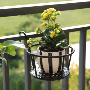 Balcony Hanging Plant Racks Fence Balcony Round Flower Pot Rack Railing Fence Outdoor Iron Bonsai Stand Decoration Window Porch Garden Fence Planters Indoor Office Home Decor Hanging Plant Iron Racks Balcony Flower Pot Rack Gardening