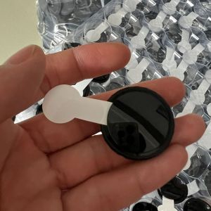 สมาร์ท แบบพกพา บลูทูธ 5.0 ตัวระบุตําแหน่งการติดตามสองทาง / ตําแหน่ง GPS ป้องกันการสูญหาย เครื่องมือค้นหาผู้สูงอายุ