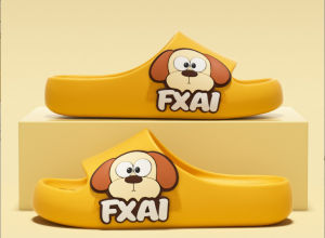 Free Shipping Cartoon ChildrenS Slippers New Style For Boys Suitable For Indoor And Outdoor Wear EVA Thick-Soled Cute Bathing Slippers Parent-Child Matching Design Also Available For Girls