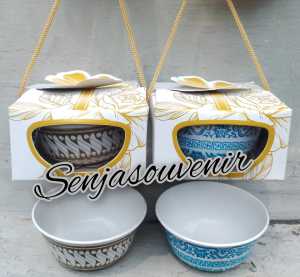 ( Isi 100pcs ) Souvenir Mangkok Bulat Batik Coklat Mix Biru Kemasan Box Cantik