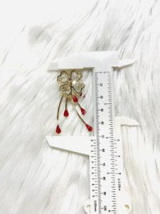 Cài áo nữ tính. Có nhiều kiểu