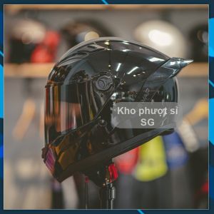 Fullface đen bóng gắn sẵn kính đen tặng kèm đuôi gió Pista đi phượt - Mũ bảo hiểm fullface AGU đen trắng chính hãng