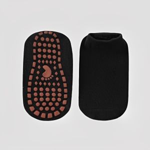 ถุงเท้าแฟชั่นเด็กเล็กถึงผู้ใหญ่ เนื้อผ้า หนานุ่ม ยืดหยุ่นได้ดี มีปุ่มกันลื่น เหมาะกับกิจกรรมกลางแจ้ง พร้อมส่งในไทย