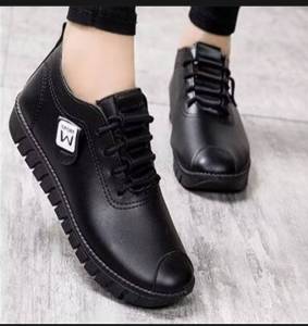 NH027 รองเท้าลำลองหญิง  แนะนำเพิ่ม1ไซส์ รองเท้าหนังผู้หญิง รองเท้าผ้าใบผู้หญิง รองเท้าผ้าใบแฟชั่นผู่หญิง หนังนิ่ม