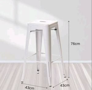 ชุดเก้าอี้บาร์โลหะสมัยใหม่ วางซ้อนกันได้  เก้าอี้สตูล เคาน์เตอร์ครัว บาร์ ร้านอาหาร สูง 24 นิ้ว สามารถใช้ตกแต่งได้ตามความชอบ