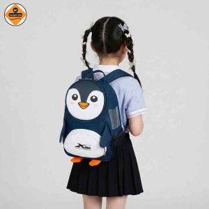 Balo Học Sinh Mầm Non Chống Nước Xbags Penguin XB3019 Nhỏ Gọn Siêu Nhẹ Nhiều Ngăn Họa Tiết Chim Cánh Cụt Đáng Yêu!