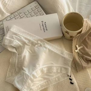 ชุดชั้นในสตรี ดูดซับเหงื่อ ชุดชั้นในเอวปานกลาง แห้งเร็ว ลูกไม้ ดูดความชื้น พอดี บรรยากาศแฟชั่น