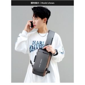 Tas Selempang Pria USB Fashion Waterproof Men Chest Sling Bag
