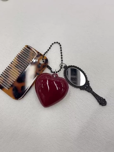 Thời trang Móc Chìa Khóa xách tay in da báo Lược Keychain với trái tim và gương trang điểm móc chìa khóa sáng tạo phụ kiện