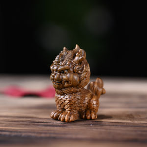 Đồ trang trí bằng gỗ chạm khắc làm từ gỗ bách Trung Quốc có họa tiết kỳ lân thích hợp để trang trí xe hơi bàn làm việc văn phòng đồ thủ công mỹ nghệ và quà tặng.