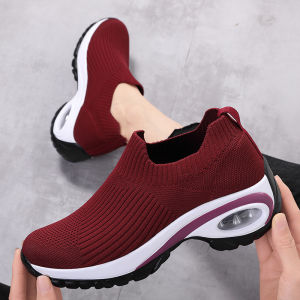 Best Seller Women Korean Fashion Sock Shoes Sports Sneakers Lightweight Breathable Thick Sole Leisure Black Rubber Shoes For Women