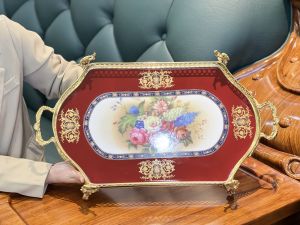 Khay trà sứ bọc đồng vẽ vàng họa tiết Châu Âu Khay-DD-F145