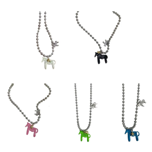Elegant Foals Design Pendant Necklace Sturdy Alloy For Women Daily Wear Gift
