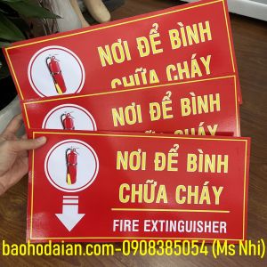 Biển báo hướng dẫn nơi để bình chữa cháy chât liệu fomex siêu nhẹ- Hàng sẵn hình thật