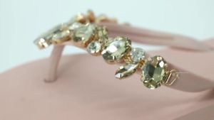 [Free Shipping] Summer Hand-Sewn Rhinestone Sandals For Women Flat Fashionable Beach Flip-Flops Non-Slip WomenS Sandals For Outdoor Wear