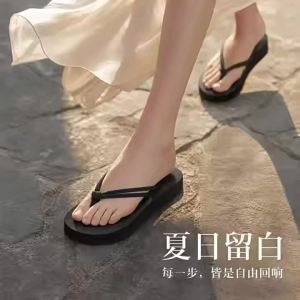 [Free Shipping] Thick-soled flip-flops for women high-heeled sandals womens outdoor slip-on beach shoes home slippers womens shoes