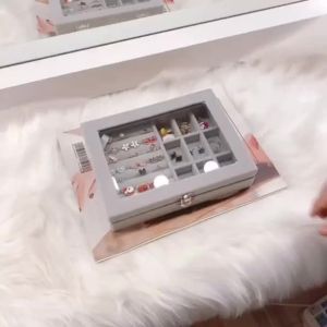 Headpiece storage multi-layer anti-oxidation velvet cloth jewelry hair accessories necklaces earrings studs portable display rack