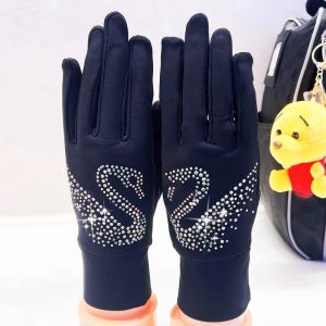 Figure Skating Black Gloves Thin Velvet Palm Pads Anti Slip and Shockproof Figure Skating Gloves Wings Swan Stickers Diamo