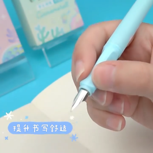 Hello Kitty Pen Signature EF Pelajar Kartun Comel Boleh Ganti Ink Pen Tulis Halus Smooth Sanrio Pen Signature EF Student Writing Smooth Replaceable Ink Bag Pen 三丽鸥海洋系列学生钢笔EF笔尖书写顺畅可替换墨囊笔钢笔签名 E252