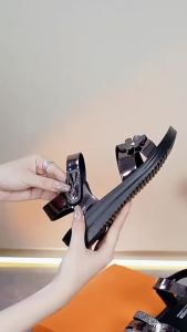 [Free Shipping] New Fashionable Womens Sandals for Mothers Flat Soft-Soled Summer Shoes for Middle-Aged and Elderly Women In Stock