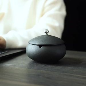 Ceramic ashtray Household creative with lid anti-ironing ash storage jar Desktop decoration candy storage jar 陶瓷烟灰缸 烟灰缸 储物罐。。。
