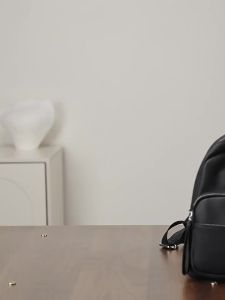 Ba lô da thật nữ dung tích lớn 2026 Ba lô da bò lớp đầu tiên phong cách casual thời trang dễ phối đồ mẫu mới năm nay