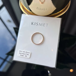 Kismet แหวนมินิมอล ตัวเรือนสแตนเลส สีโรสโกลด์ Rose Gold หน้ากว้าง 2 มิล ทรงมน Gray & Gold Jewelry [KRN142]