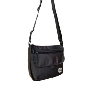QXZ94 Tas Selempang Wanita Pria Slingbag Original Terbaru Hitam QSB01