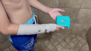 2025 Upgraded Kids Arm Cast Cover for Shower Arm Kids - 100% Waterproof Toddler Cast Bag Cast Protector Sleeve - Child Watertight Protection for Broken Hands Fingers Wrists